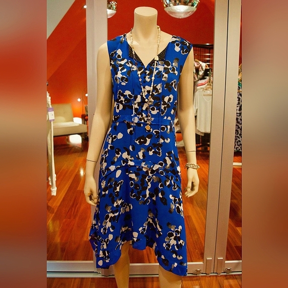 CABI Untamed Electric Blue Floral  Dress in sz medium - Picture 6 of 16
